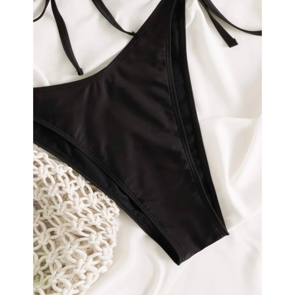 Frill Trim Side Tie Halter Bikini - Picture 4 of 6